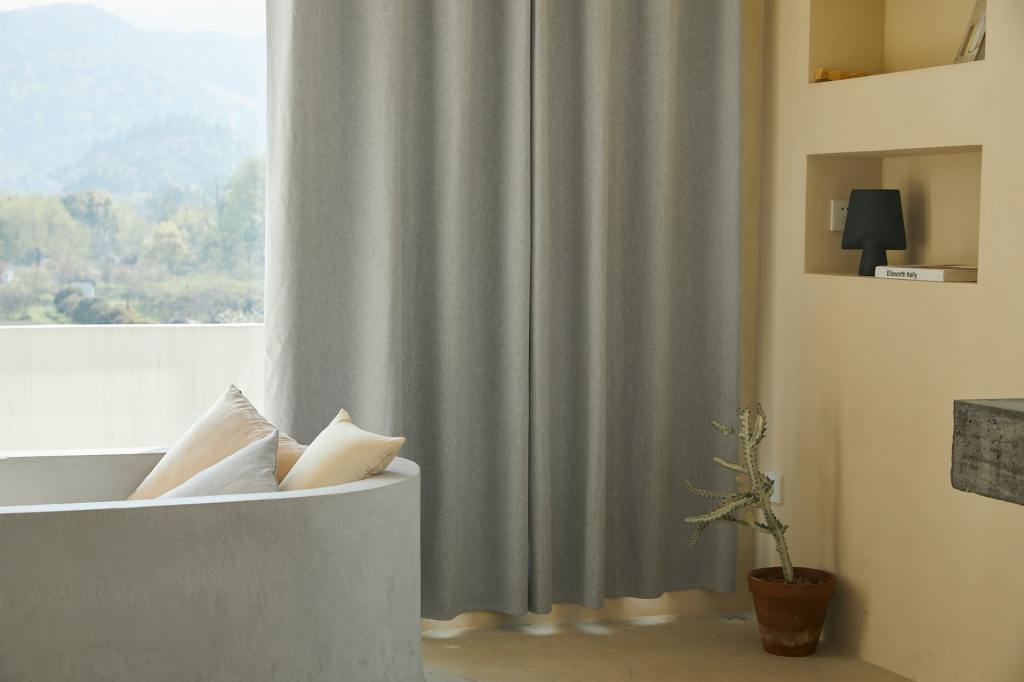 Curtains, Blinds, or Shutters? Smart Window Covering&nbsp;Design