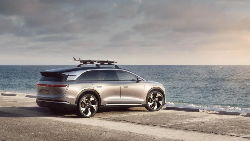 What You Need to Know Before Switching to An Electric&nbsp;Vehicle