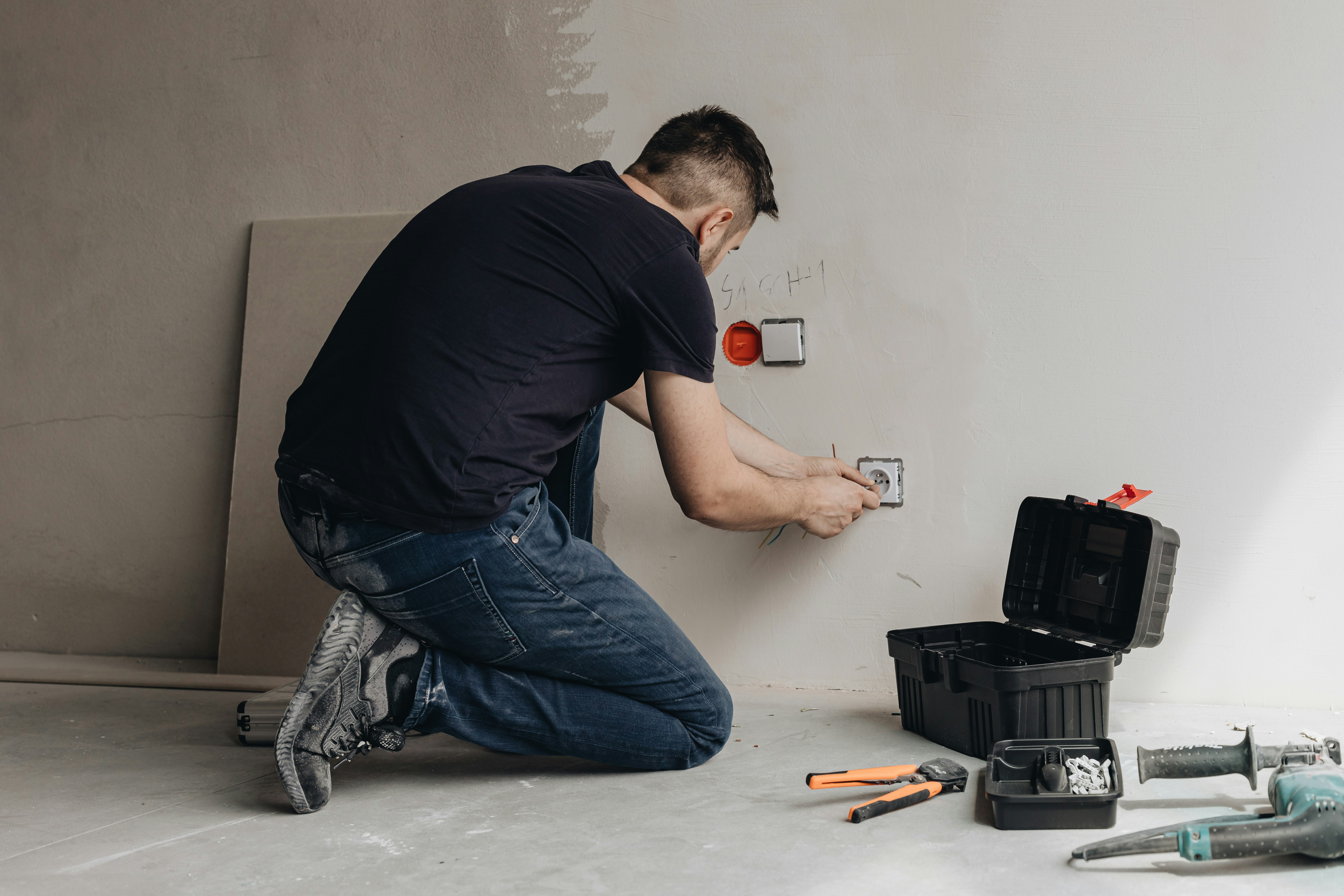 Essential Electrical Safety Tips for Retrofit Projects